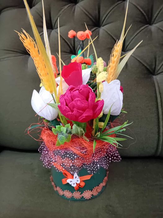 ЦВЕТЯ - ръчно изработени