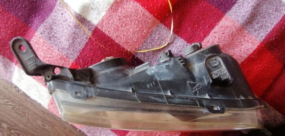 Фары тойота ипсум