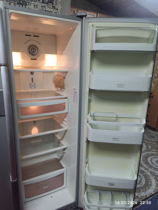 Холодильник в хорошем состоянии