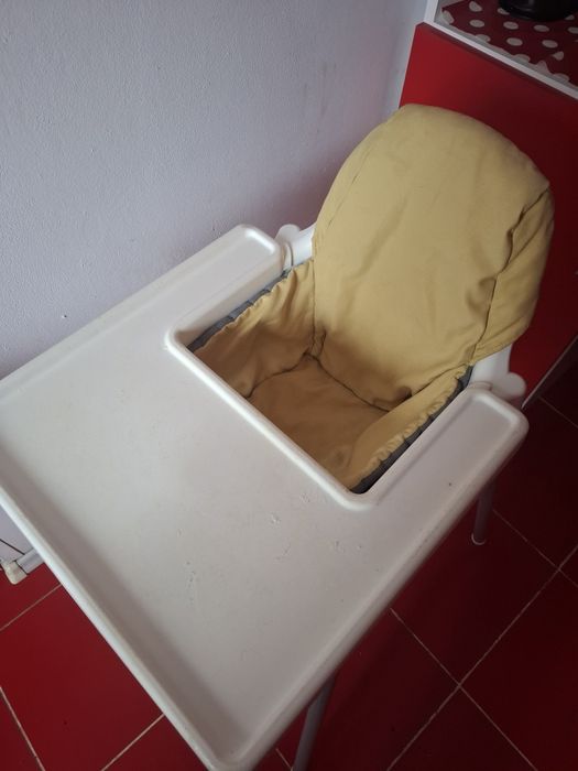 Donez scaun de masa bebe