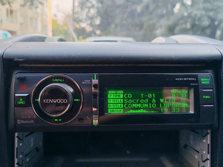 Авторадио Kenwood KDC-BT60U