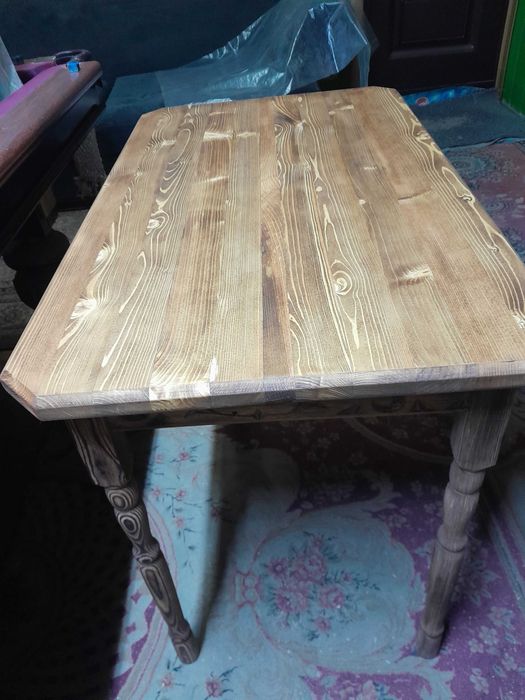 продам новый кухонный стол