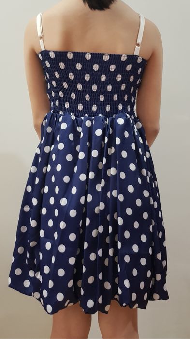 Продаю бальные платья