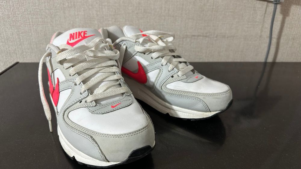 Кроссовки Nike Air max