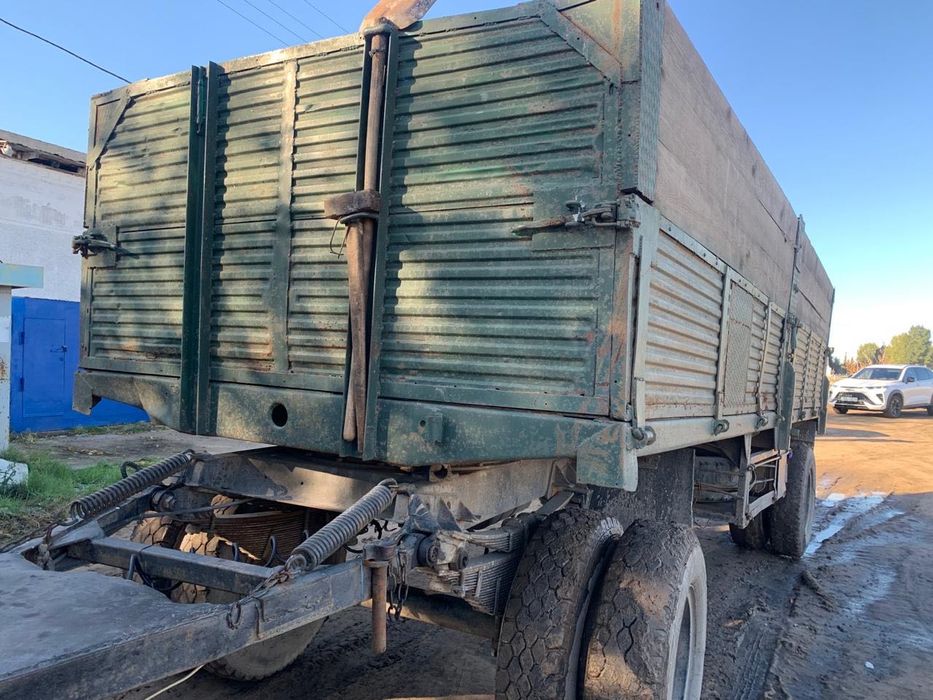 Продам прицеп бортовой на камаз