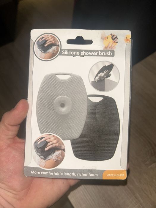 Силиконено  четка за баня