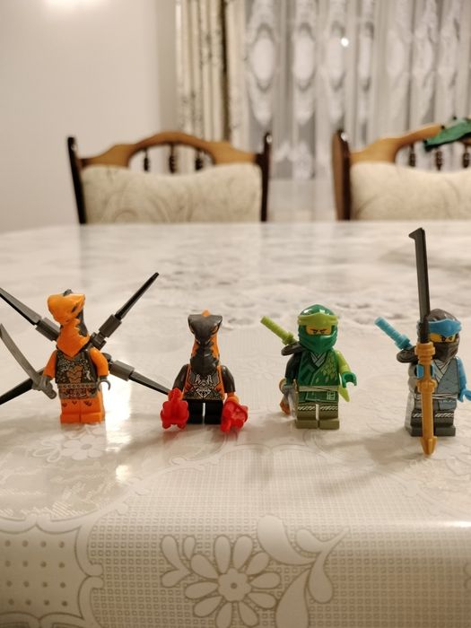 Lego Ninjago dragonul legendar Al Lui Lloyd