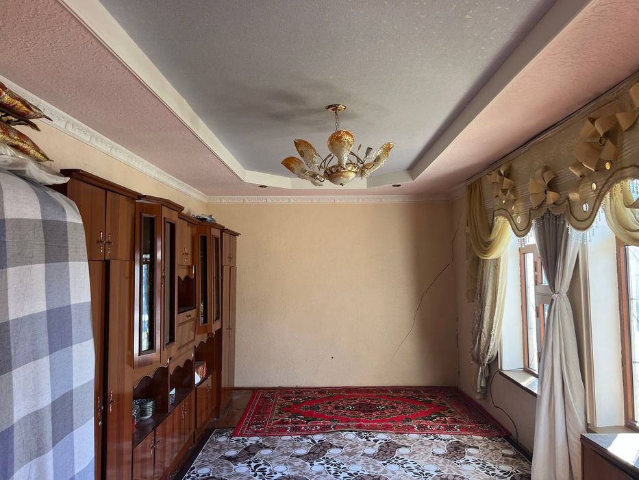 16 sotoxli uchastka sotiladi