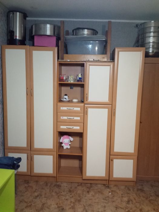 Продам Стенку  цена 50 тыс