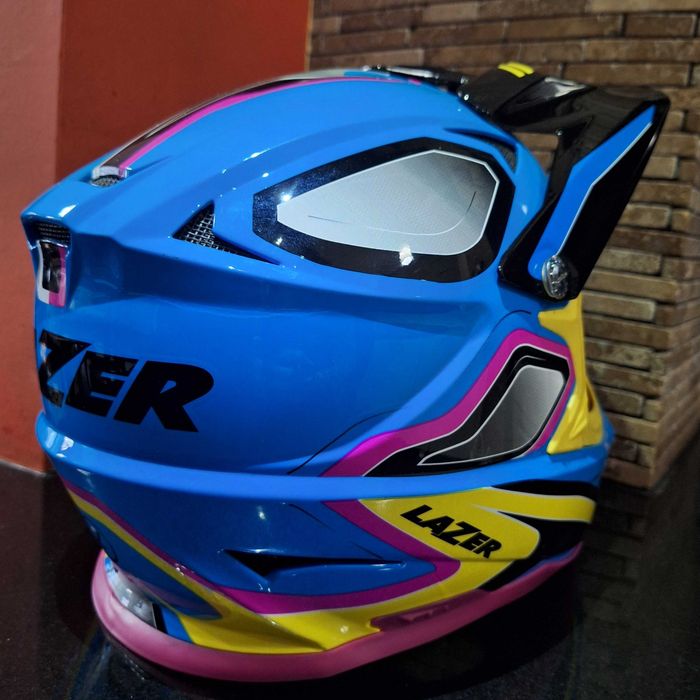 Full Face кросова каска LAZER