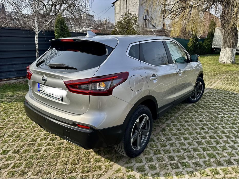 NISSAN Qashqai 2020 — imagine 3