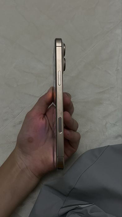 IPHONE 16 PROMAX хорошем сост