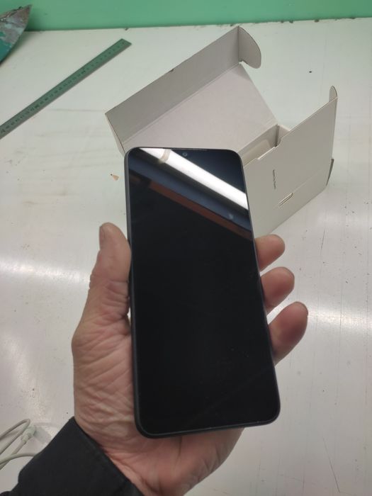 Redmi A2+ 3/64 GB ishlashi zor yengi aybi yoq