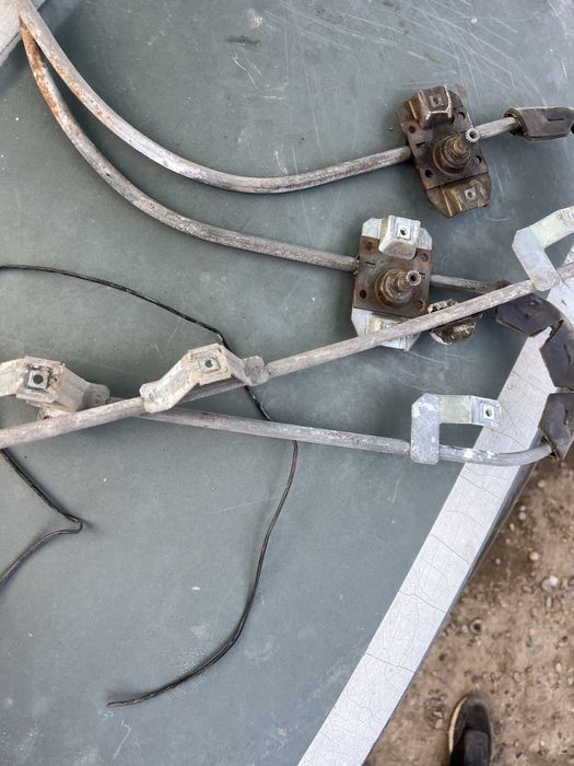 механизмы стеклоподъемников поставьBMW e30