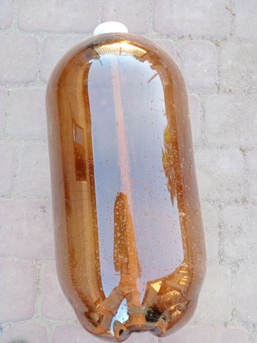 Продам бачок пластиковый