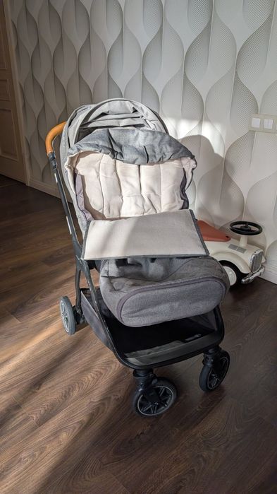 Nuna triv коляска