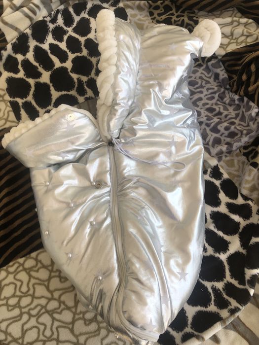 Продам шикарный конверт на выписку!