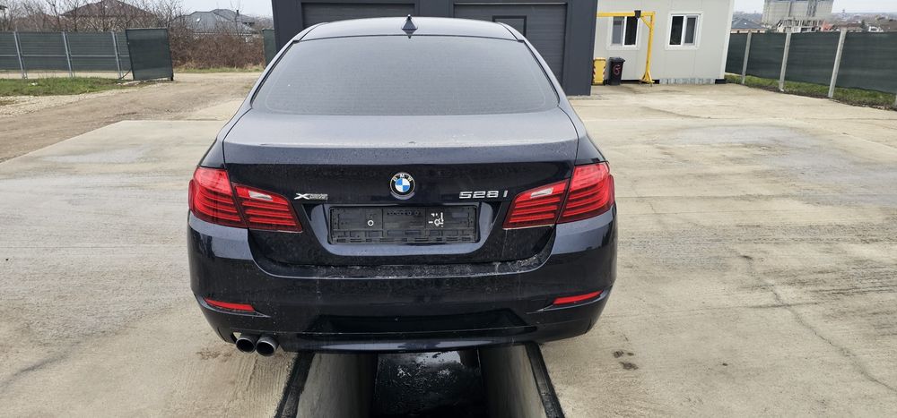 Dezmembrez bmw F10 Lci 528i x-drive 184kw 245cp euro6 n20d20a