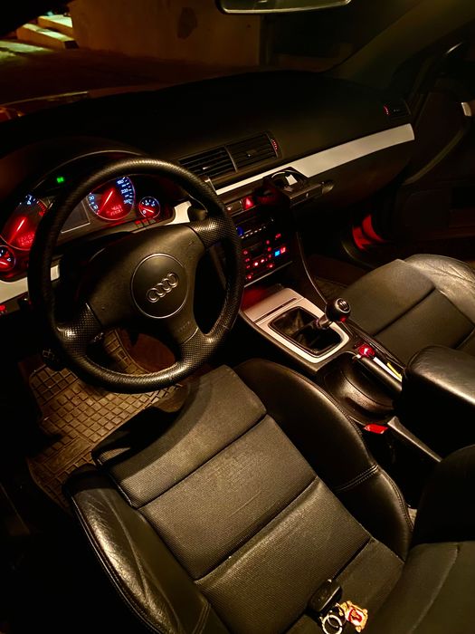 AUDI A4 2002 — imagine 9