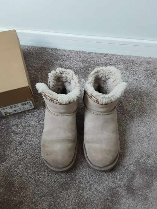 Оригинални дамски боти UGG Естествена кожа /38 номер
