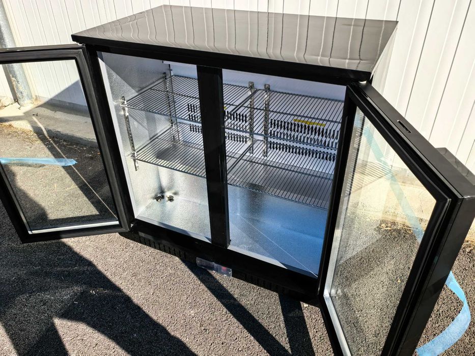 Хладилна витрина вертикална, 198 литра SC-198