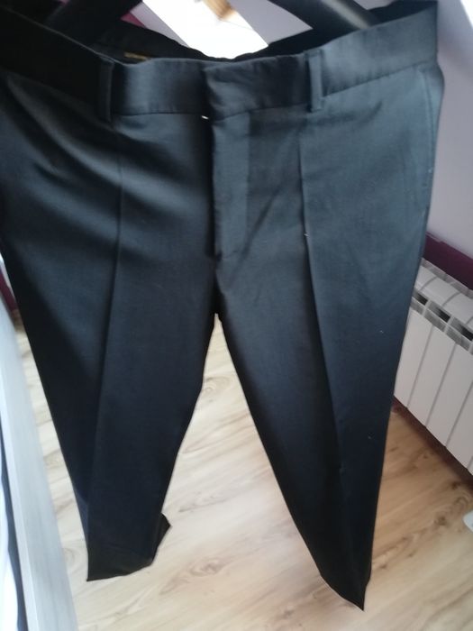 Страхотен мъжки костюм