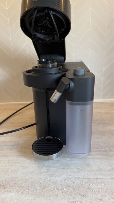 Nespresso Vertuo Lattissima
