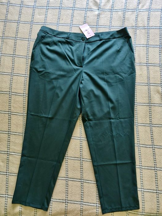 Pantaloni dama marimea 50 NOU