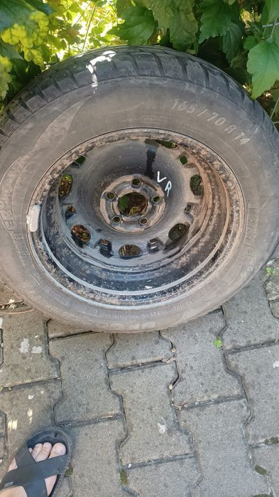 Vând jante de tabla cu anvelope de iarna