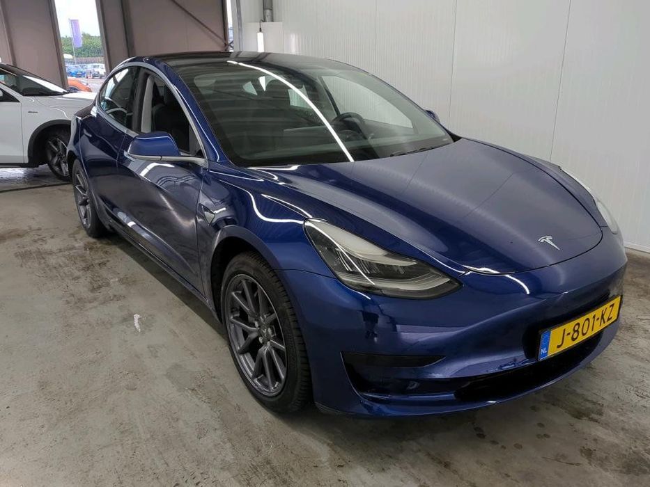 Tesla Model 3 An 2020 / 67.500 km / Arata si funtioneaza ca noua!