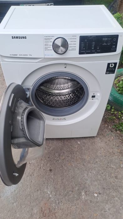 Продам стиральную машину