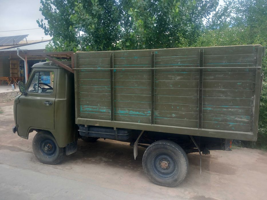 УАЗ 3303 бортовой