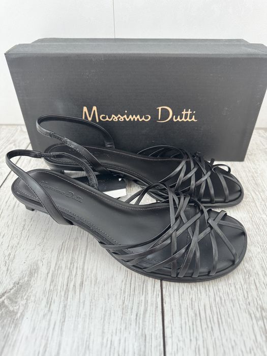 Сандали Massimo Dutti