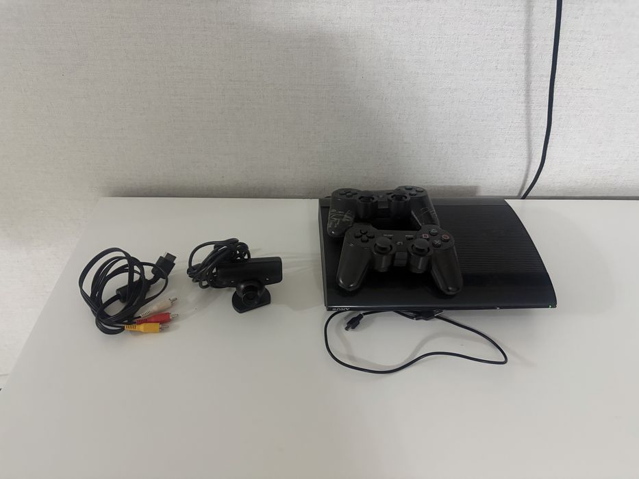 Продам Sony PlayStation 3 slim