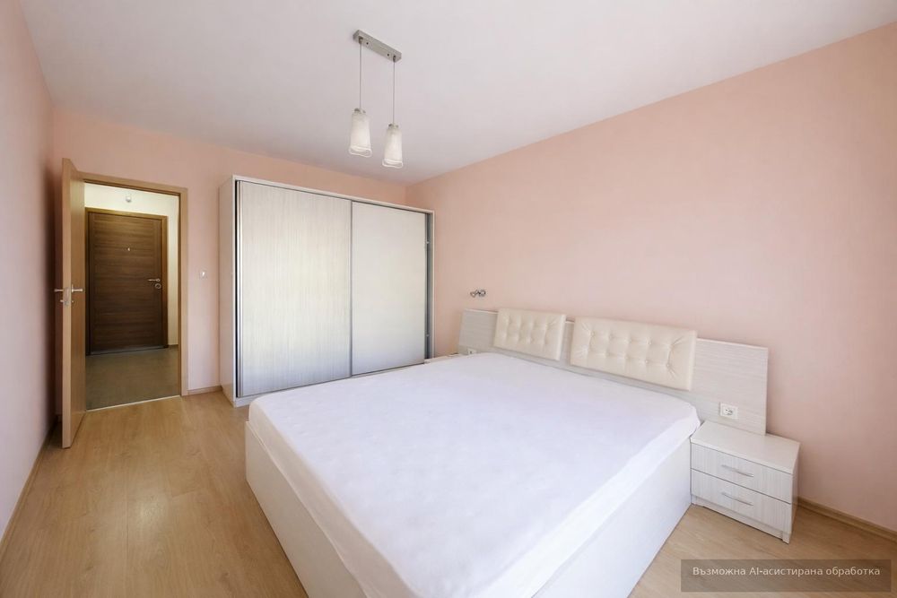 Тристаен апартамент под наем в Център