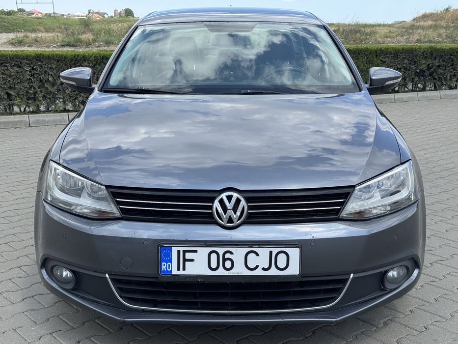 VOLKSWAGEN Jetta 2012 — imagine 2