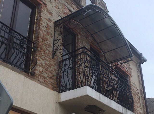 Козирки от поликарбонат