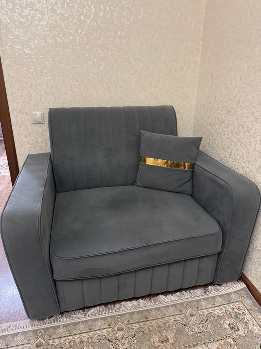 Продам мини диванчик