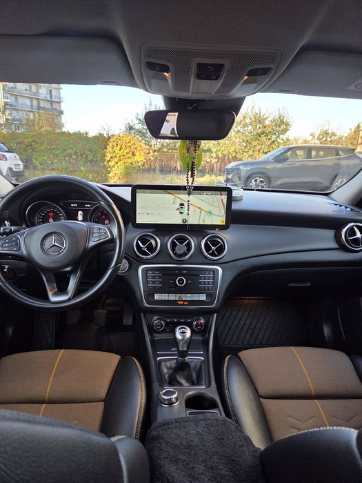 Mercedes GLA 180