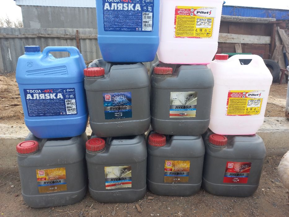 Продам  20ти литр канистры