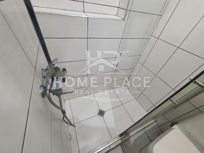 Дава се под наем Тристаен апартамент в Варна, Център - 73 кв.м за 560.49 € - Снимка #10