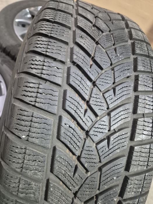 4бр. 235/60/18 зимни гуми Goodyear