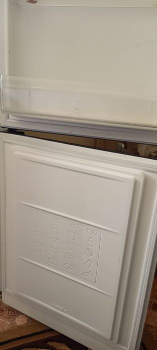 Холодильник в отличном состояний