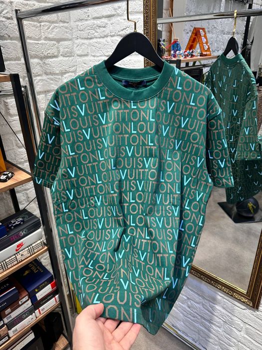 Мъжки тениски различни модели