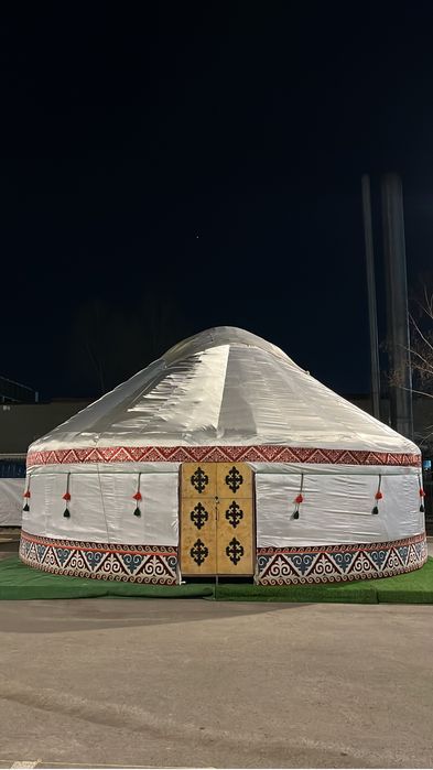 Юрты,палатки,алтыбакан