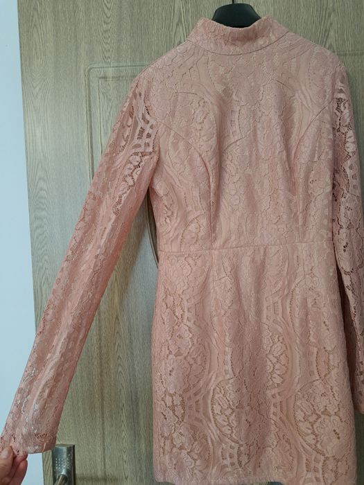 Rochie eleganta cu mâneci lungi