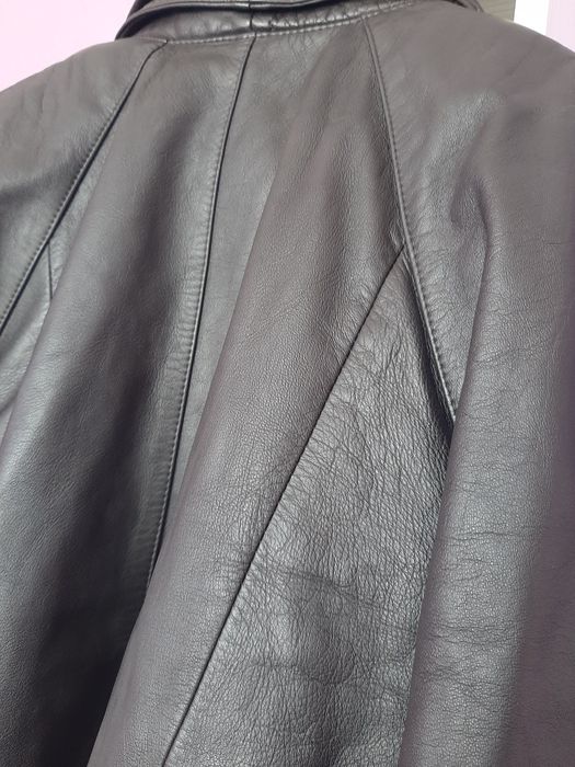 Естествено кожена шуба почти нова без забележки.