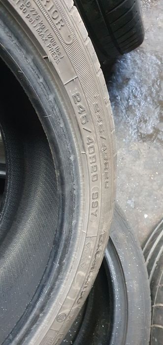 Гуми 2бр 245/40/20 -1бр - 115лв