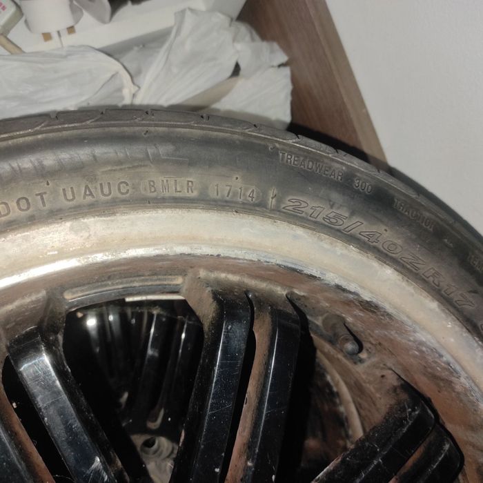 Джанти Бурбет БМВ 215/40 ZR17