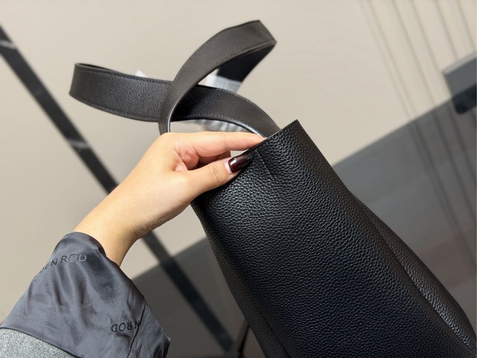 Geanta Saint Laurent